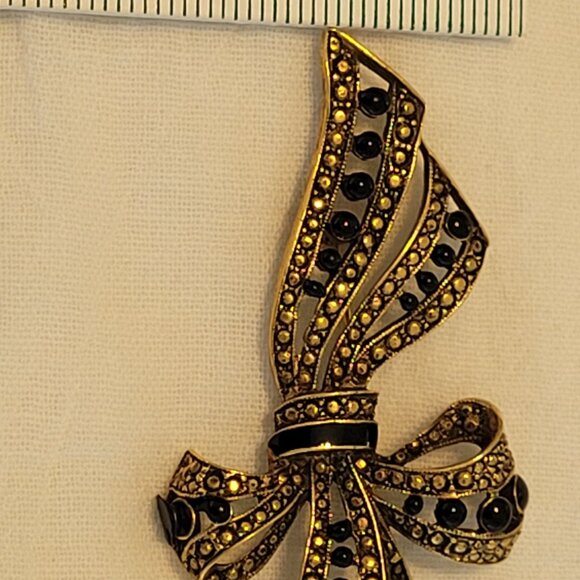 Vintage Gold Tone & Black Ribbon Brooch - Picture 5 of 10